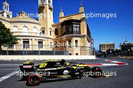 Nico Hulkenberg (GER) Renault F1 Team RS19. 27.04.2019. Formula 1 World Championship, Rd 4, Azerbaijan Grand Prix, Baku Street Circuit, Azerbaijan, Qualifying Day.