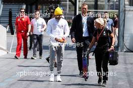 Lewis Hamilton (GBR) Mercedes AMG F1. 27.04.2019. Formula 1 World Championship, Rd 4, Azerbaijan Grand Prix, Baku Street Circuit, Azerbaijan, Qualifying Day.