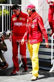 (L to R): Mattia Binotto (ITA) Ferrari Team Principal with John Elkann (ITA) FIAT Chrysler Automobiles Chairman. 28.04.2019. Formula 1 World Championship, Rd 4, Azerbaijan Grand Prix, Baku Street Circuit, Azerbaijan, Race Day.