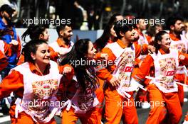 Circuit atmosphere - dirvers parade dancers. 28.04.2019. Formula 1 World Championship, Rd 4, Azerbaijan Grand Prix, Baku Street Circuit, Azerbaijan, Race Day.