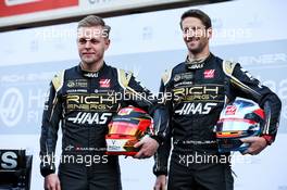 (L to R): Kevin Magnussen (DEN) Haas F1 Team with team mate Romain Grosjean (FRA) Haas F1 Team. 18.02.2019. Formula One Testing, Day One, Barcelona, Spain. Monday.