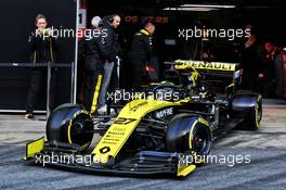Nico Hulkenberg (GER) Renault Sport F1 Team RS19 leaves the pits. 18.02.2019. Formula One Testing, Day One, Barcelona, Spain. Monday.