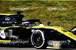 Daniel Ricciardo (AUS) Renault Sport F1 Team RS19. 18.02.2019. Formula One Testing, Day One, Barcelona, Spain. Monday.