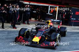 Max Verstappen (NLD) Red Bull Racing RB14 leaves the pits. 18.02.2019. Formula One Testing, Day One, Barcelona, Spain. Monday.