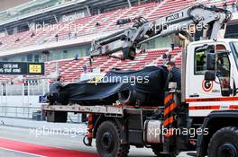 The McLaren MCL34 of Lando Norris (GBR) McLaren MCL34 is recovered back to the pits on the back of a truck. 21.02.2019. Formula One Testing, Day Four, Barcelona, Spain. Thursday.