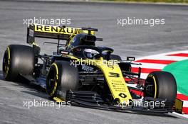 Daniel Ricciardo (AUS) Renault Sport F1 Team RS19. 19.02.2019. Formula One Testing, Day Two, Barcelona, Spain. Tuesday.