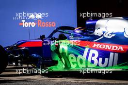 Alexander Albon (THA) Scuderia Toro Rosso STR14 - flow-vis paint. 19.02.2019. Formula One Testing, Day Two, Barcelona, Spain. Tuesday.