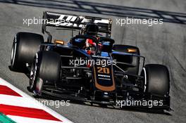 Kevin Magnussen (DEN) Haas VF-19. 26.02.2019. Formula One Testing, Day One, Barcelona, Spain. Tuesday.