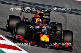 Max Verstappen (NLD) Red Bull Racing RB14. 27.02.2019. Formula One Testing, Day Two, Barcelona, Spain. Wednesday.