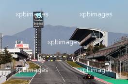 Max Verstappen (NLD) Red Bull Racing RB14. 27.02.2019. Formula One Testing, Day Two, Barcelona, Spain. Wednesday.