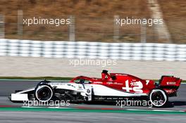 Kimi Raikkonen (FIN) Alfa Romeo Racing C38. 27.02.2019. Formula One Testing, Day Two, Barcelona, Spain. Wednesday.