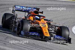 Carlos Sainz Jr (ESP) McLaren MCL34. 14.05.2019. Formula One In Season Testing, Day One, Barcelona, Spain. Tuesday.