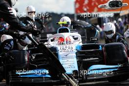 Robert Kubica (POL) Williams Racing FW42 makes a pit stop. 01.09.2019. Formula 1 World Championship, Rd 13, Belgian Grand Prix, Spa Francorchamps, Belgium, Race Day.