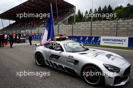 The FIA Safety Car flies the french flag in tribute to Anthoine Hubert on the drivers parade. 01.09.2019. Formula 1 World Championship, Rd 13, Belgian Grand Prix, Spa Francorchamps, Belgium, Race Day.