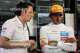 Carlos Sainz Jr (ESP) McLaren. 29.03.2019. Formula 1 World Championship, Rd 2, Bahrain Grand Prix, Sakhir, Bahrain, Practice Day