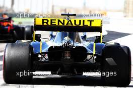 Daniel Ricciardo (AUS) Renault F1 Team RS19. 29.03.2019. Formula 1 World Championship, Rd 2, Bahrain Grand Prix, Sakhir, Bahrain, Practice Day