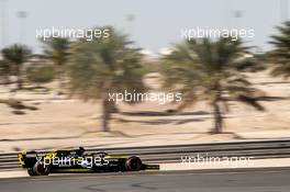 Nico Hulkenberg (GER) Renault F1 Team RS19. 29.03.2019. Formula 1 World Championship, Rd 2, Bahrain Grand Prix, Sakhir, Bahrain, Practice Day