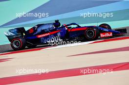 Daniil Kvyat (RUS) Scuderia Toro Rosso STR14. 29.03.2019. Formula 1 World Championship, Rd 2, Bahrain Grand Prix, Sakhir, Bahrain, Practice Day
