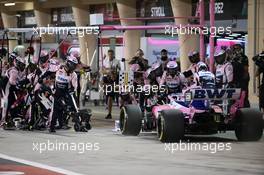 Sergio Perez (MEX) Racing Point F1 Team RP19 pit stop. 31.03.2019. Formula 1 World Championship, Rd 2, Bahrain Grand Prix, Sakhir, Bahrain, Race Day.