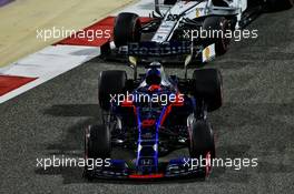 Daniil Kvyat (RUS) Scuderia Toro Rosso STR14. 31.03.2019. Formula 1 World Championship, Rd 2, Bahrain Grand Prix, Sakhir, Bahrain, Race Day.