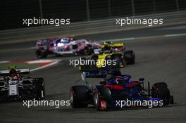 Daniil Kvyat (RUS) Scuderia Toro Rosso STR14. 31.03.2019. Formula 1 World Championship, Rd 2, Bahrain Grand Prix, Sakhir, Bahrain, Race Day.