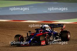 Daniil Kvyat (RUS) Scuderia Toro Rosso STR14. 30.03.2019. Formula 1 World Championship, Rd 2, Bahrain Grand Prix, Sakhir, Bahrain, Qualifying Day.