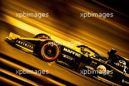 Daniel Ricciardo (AUS) Renault F1 Team RS19. 30.03.2019. Formula 1 World Championship, Rd 2, Bahrain Grand Prix, Sakhir, Bahrain, Qualifying Day.