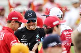Valtteri Bottas (FIN) Mercedes AMG F1 and Sebastian Vettel (GER) Ferrari on the drivers parade. 31.03.2019. Formula 1 World Championship, Rd 2, Bahrain Grand Prix, Sakhir, Bahrain, Race Day.
