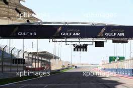 Circuit atmosphere - starting lights. 28.03.2019. Formula 1 World Championship, Rd 2, Bahrain Grand Prix, Sakhir, Bahrain, Preparation Day.