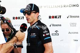 Robert Kubica (POL) Williams Racing with the media. 28.03.2019. Formula 1 World Championship, Rd 2, Bahrain Grand Prix, Sakhir, Bahrain, Preparation Day.