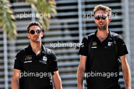 Romain Grosjean (FRA) Haas F1 Team (Left). 28.03.2019. Formula 1 World Championship, Rd 2, Bahrain Grand Prix, Sakhir, Bahrain, Preparation Day.