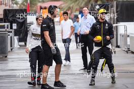 Daniel Ricciardo (AUS) Renault F1 Team and Pietro Fittipaldi (BRA) Haas F1 Team Test Driver in the paddock. 02.04.2019. Formula One Testing, Sakhir, Bahrain, Tueday.