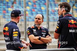 Max Verstappen (NLD) Red Bull Racing with Gianpiero Lambiase (ITA) Red Bull Racing Engineer. 02.04.2019. Formula One Testing, Sakhir, Bahrain, Tueday.