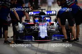 Alexander Albon (THA) Scuderia Toro Rosso STR14. 03.04.2019. Formula One Testing, Sakhir, Bahrain, Wednesday.