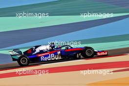 Daniil Kvyat (RUS) Scuderia Toro Rosso STR14. 03.04.2019. Formula One Testing, Sakhir, Bahrain, Wednesday.