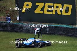 Robert Kubica (POL) Williams Racing FW42 crashed in the second practice session. 15.11.2019. Formula 1 World Championship, Rd 20, Brazilian Grand Prix, Sao Paulo, Brazil, Practice Day.