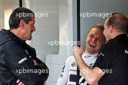 Kevin Magnussen (DEN) Haas F1 Team with Guenther Steiner (ITA) Haas F1 Team Prinicipal. 15.11.2019. Formula 1 World Championship, Rd 20, Brazilian Grand Prix, Sao Paulo, Brazil, Practice Day.