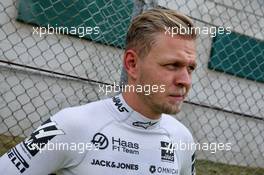 Kevin Magnussen (DEN) Haas F1 Team on the grid. 17.11.2019. Formula 1 World Championship, Rd 20, Brazilian Grand Prix, Sao Paulo, Brazil, Race Day.