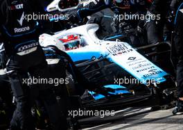 George Russell (GBR) Williams Racing FW42 makes a pit stop. 17.11.2019. Formula 1 World Championship, Rd 20, Brazilian Grand Prix, Sao Paulo, Brazil, Race Day.