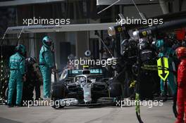 Valtteri Bottas (FIN) Mercedes AMG F1 W10  Pit Stop 17.11.2019. Formula 1 World Championship, Rd 20, Brazilian Grand Prix, Sao Paulo, Brazil, Race Day.
