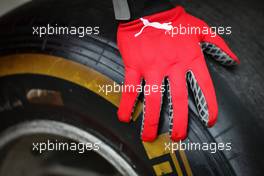 Scuderia Ferrari  mechanic 16.11.2019. Formula 1 World Championship, Rd 20, Brazilian Grand Prix, Sao Paulo, Brazil, Qualifying Day.