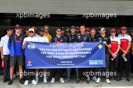 Drivers support The World Day of Remembrance For Road Traffic Victims. 17.11.2019. Formula 1 World Championship, Rd 20, Brazilian Grand Prix, Sao Paulo, Brazil, Race Day.