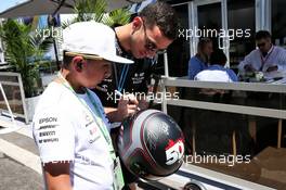 Nicholas Latifi (CDN) Williams Racing Test and Development Driver signs autographs for the fans. 07.06.2019. Formula 1 World Championship, Rd 5, Spanish Grand Prix, Barcelona, Spain, Practice Day.