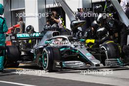 Lewis Hamilton (GBR) Mercedes AMG F1 W10 makes a pit stop. 09.06.2019. Formula 1 World Championship, Rd 7, Canadian Grand Prix, Montreal, Canada, Race Day.