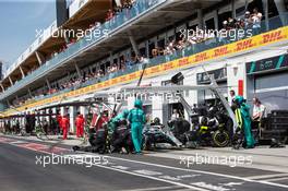 Valtteri Bottas (FIN) Mercedes AMG F1 W10 makes a pit stop. 09.06.2019. Formula 1 World Championship, Rd 7, Canadian Grand Prix, Montreal, Canada, Race Day.