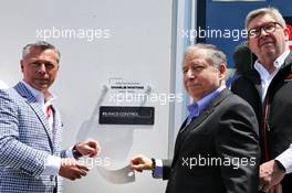 (L to R): Francois Dumontier (CDN) Promoter of the Canadian GP; Jean Todt (FRA) FIA President; and Ross Brawn (GBR) Managing Director, Motor Sports, unveil a plaque to Charlie Whiting. 08.06.2019. Formula 1 World Championship, Rd 7, Canadian Grand Prix, Montreal, Canada, Qualifying Day.