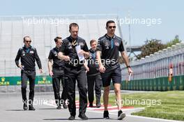 Nicholas Latifi (CDN) Williams Racing Test and Development Driver walks the circuit with the team. 06.06.2019. Formula 1 World Championship, Rd 7, Canadian Grand Prix, Montreal, Canada, Preparation Day.