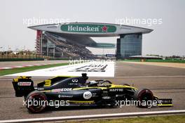 Daniel Ricciardo (AUS) Renault F1 Team RS19. 12.04.2019. Formula 1 World Championship, Rd 3, Chinese Grand Prix, Shanghai, China, Practice Day.