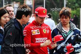 Charles Leclerc (MON) Ferrari signs autographs for the fans. 12.04.2019. Formula 1 World Championship, Rd 3, Chinese Grand Prix, Shanghai, China, Practice Day.