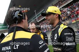 Daniel Ricciardo (AUS) Renault Sport F1 Team RS19. 14.04.2019. Formula 1 World Championship, Rd 3, Chinese Grand Prix, Shanghai, China, Race Day.